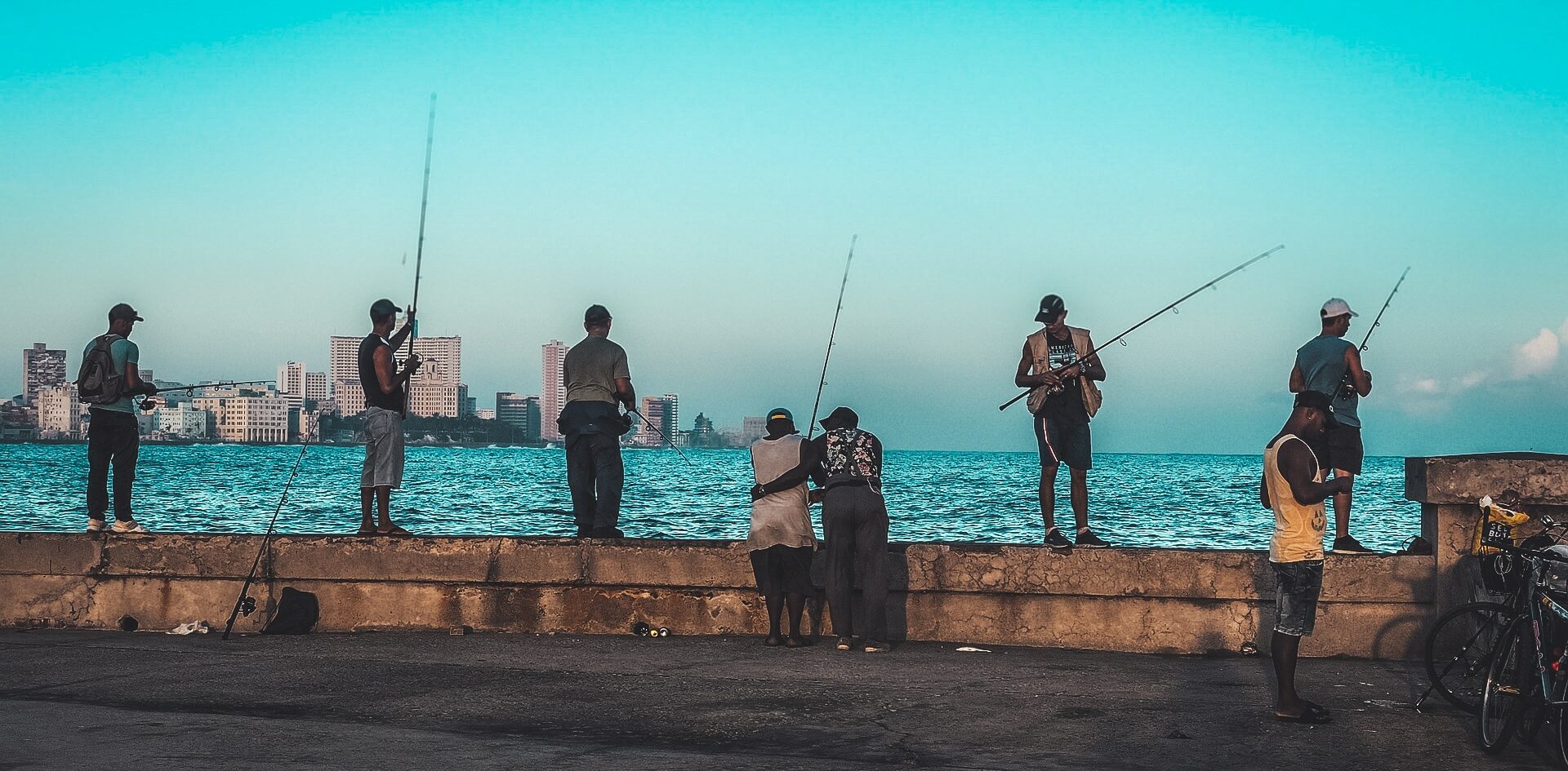 Angler am Malecon in Havanna Kuba